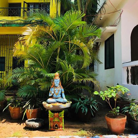 Savitri Guest House Арамбол Екстериор снимка