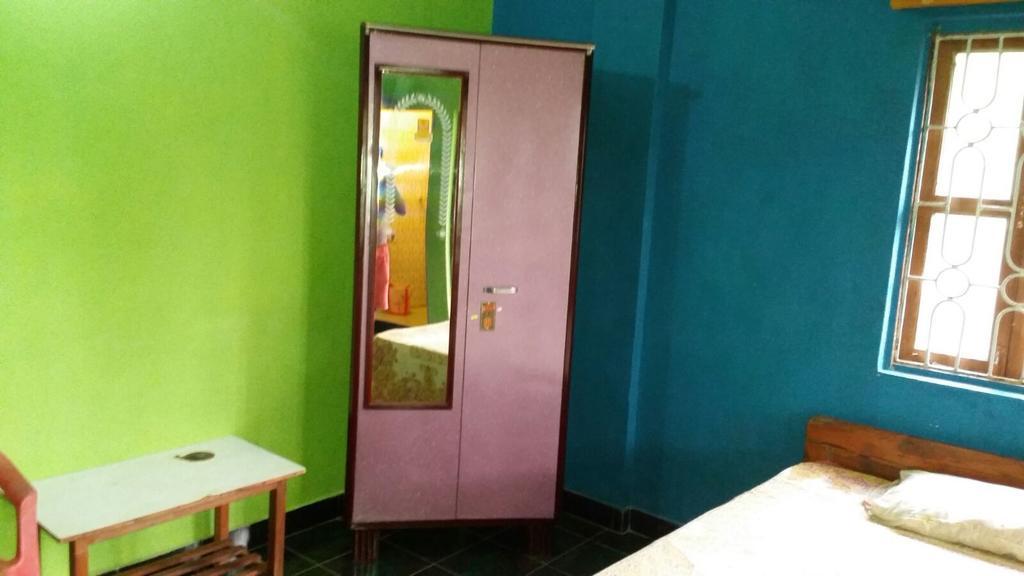 Savitri Guest House Арамбол Екстериор снимка