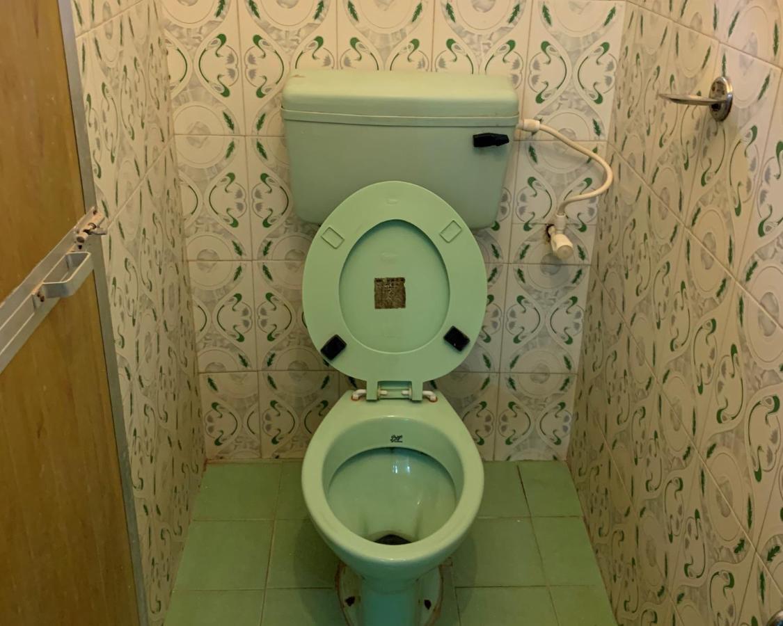 Savitri Guest House Арамбол Екстериор снимка